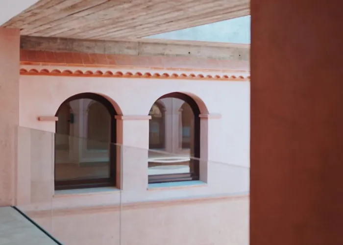 Palau Macelli & 4*