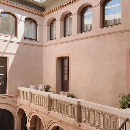 酒店 Palau Macelli & 卡斯特罗·德波利亚斯