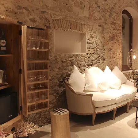 Palau Macelli & 4*