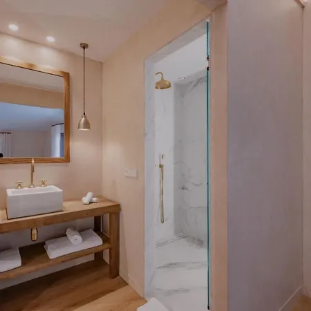Palau Macelli & 4*