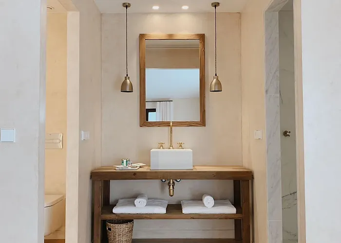 Palau Macelli & 4*